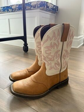 Ariat Women’s Delilah Western Boots